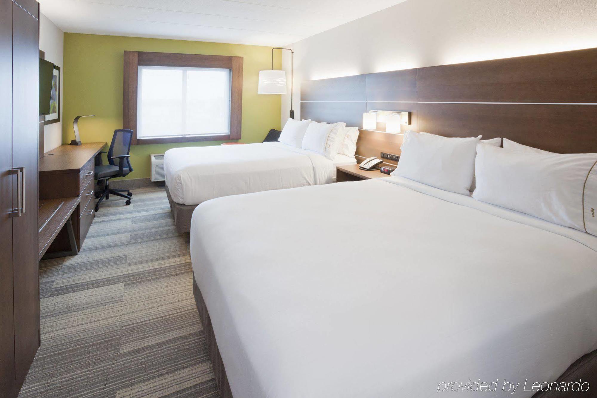 Holiday Inn Express Roseville-St. Paul By Ihg Exterior photo